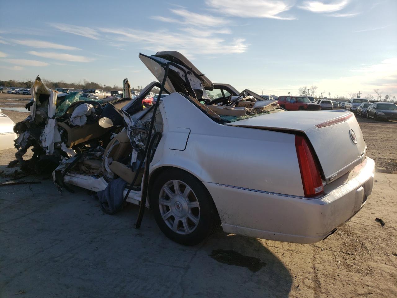 Photo 3 from auction – 2008 CADILLAC DTS with VIN 1G6KD57YX8U111264