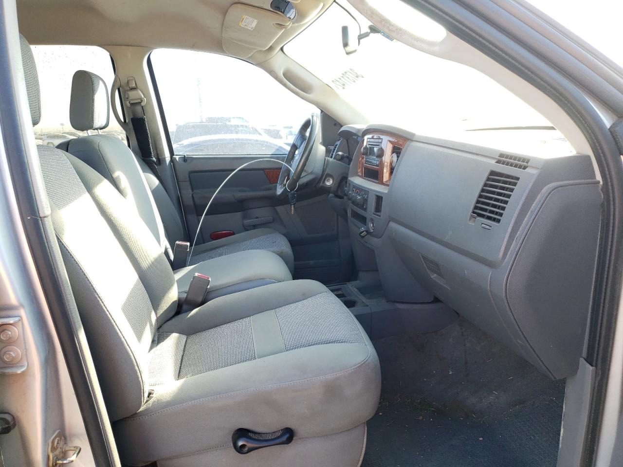 Photo 5 from auction – 2006 DODGE RAM 3500 with VIN 3D7LX39C76G163181