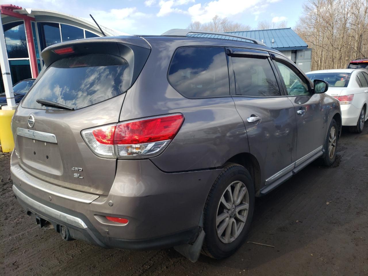 Photo 4 from auction – 2014 NISSAN PATHFINDER with VIN 5N1AR2MM8EC733336
