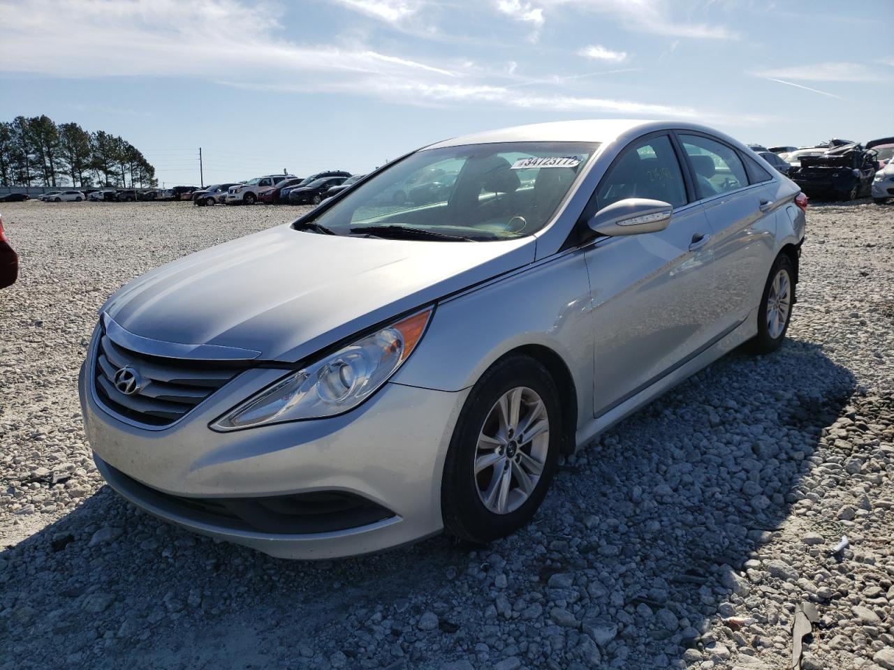 Photo 2 from auction – 2014 HYUNDAI SONATA GLS with VIN 5NPEB4AC5EH897486