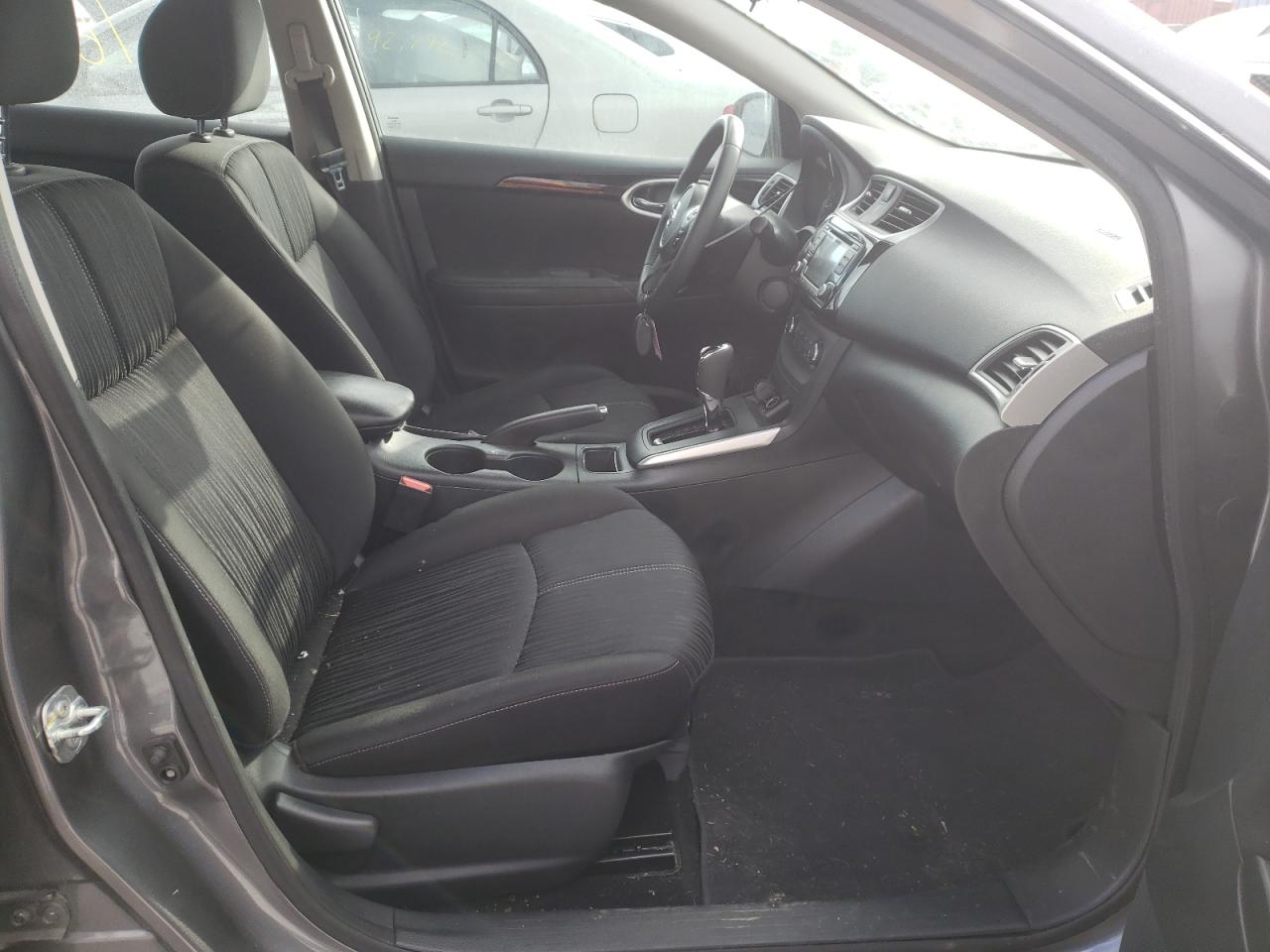 Photo 5 from auction – 2017 NISSAN SENTRA S with VIN 3N1AB7AP3HL723071