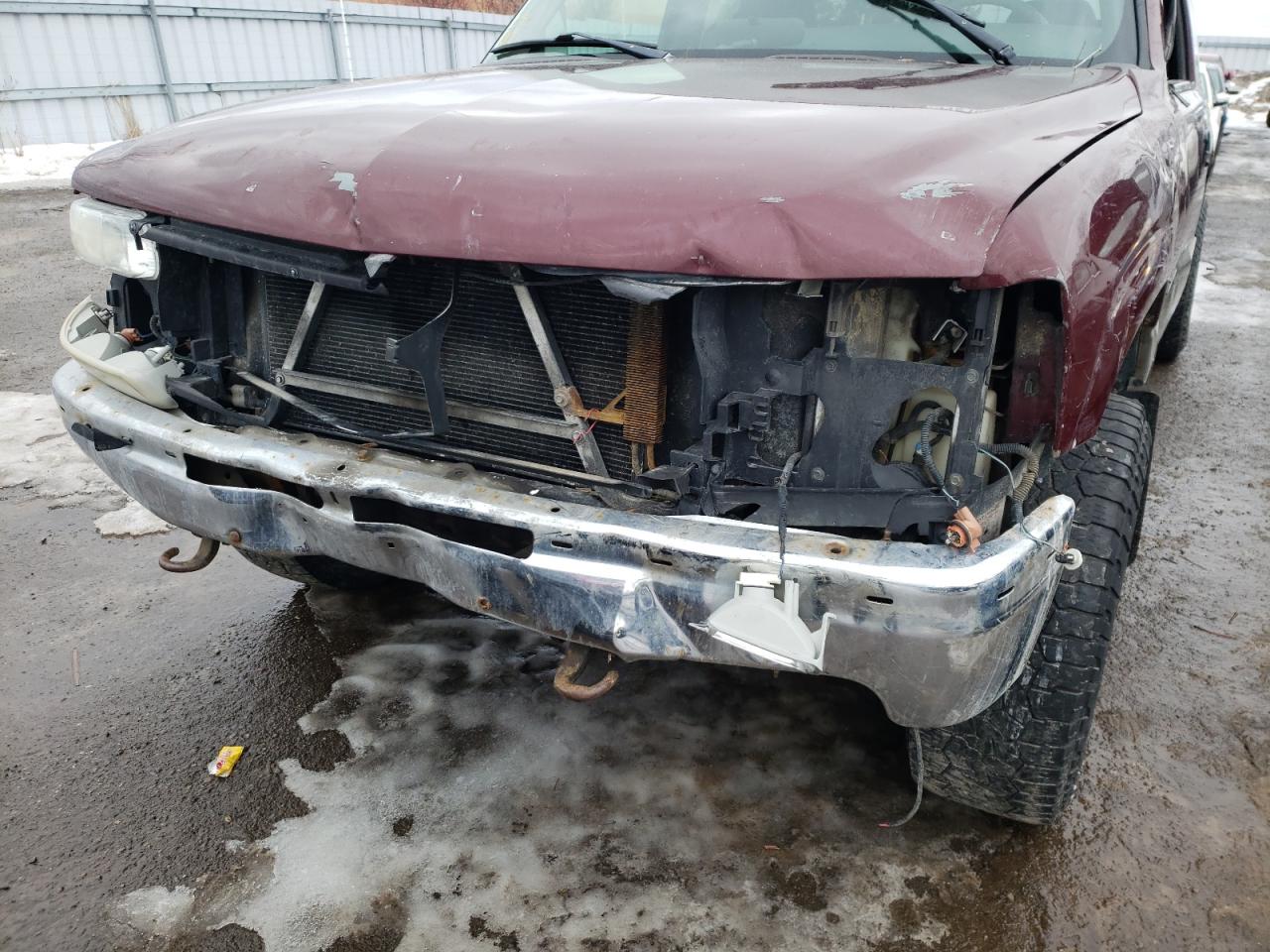 Photo 9 from auction – 2000 CHEVROLET SILVERADO with VIN 1GCEK19T7YE333345