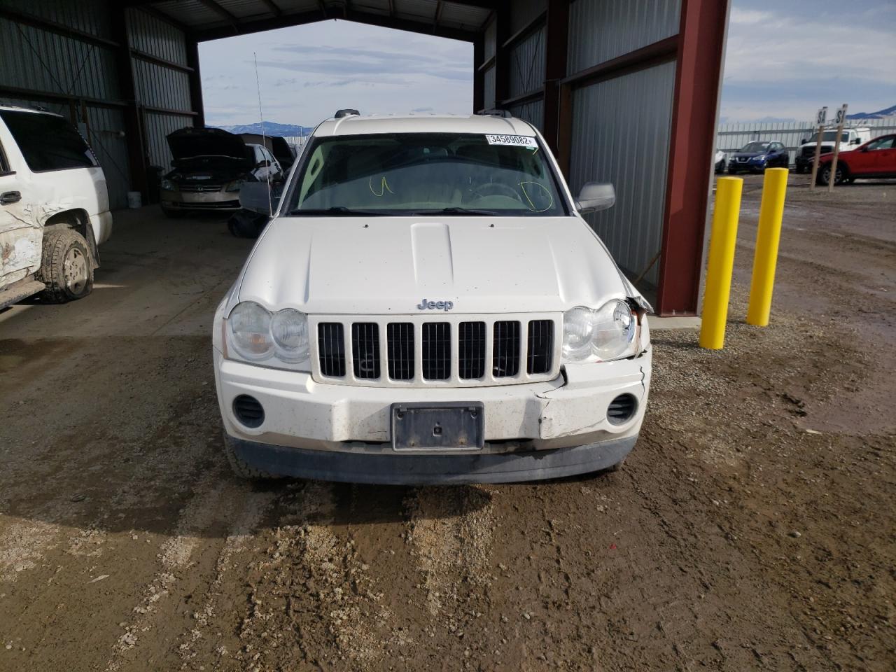Photo 9 from auction – 2005 JEEP GRAND CHER with VIN 1J4GR48K75C578761