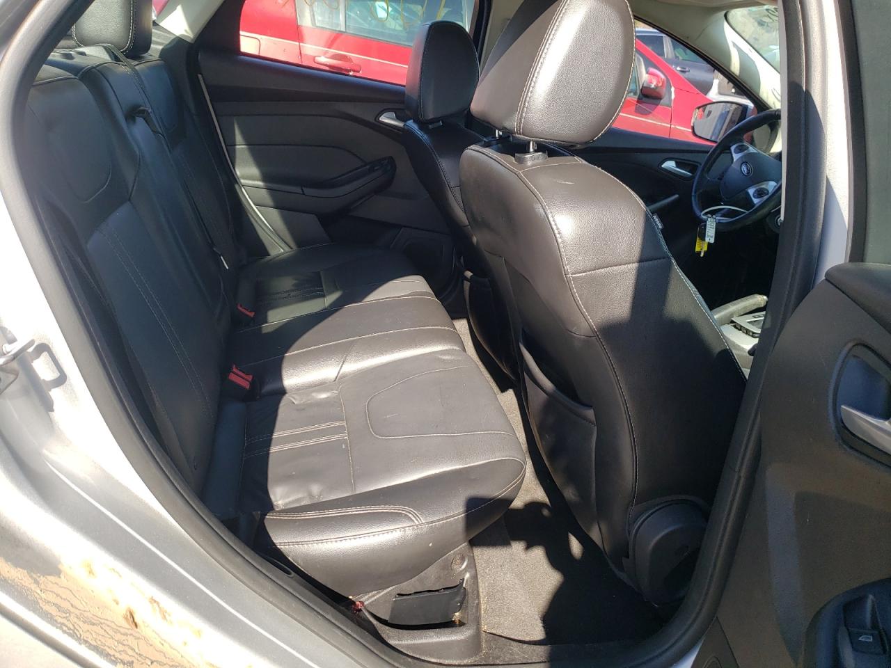 Photo 6 from auction – 2014 FORD FOCUS SE with VIN 1FADP3F23EL319718