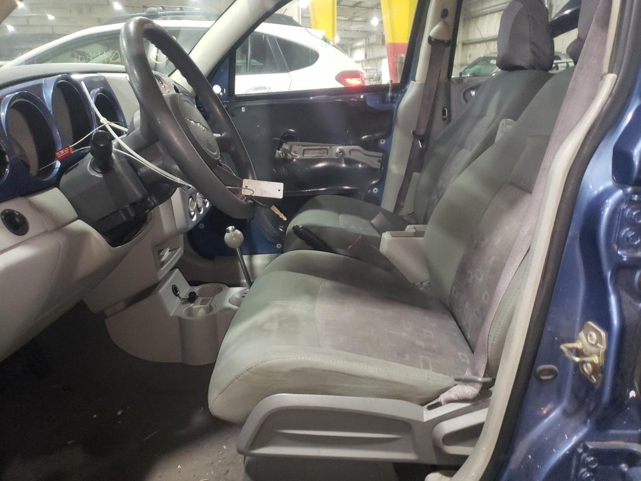 Photo 5 from auction – 2006 CHRYSLER PT CRUISER with VIN 3A4FY58B06T285486