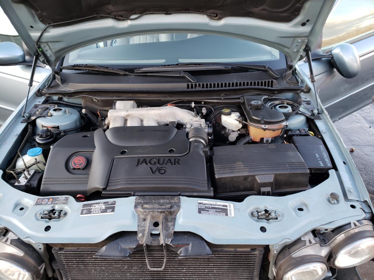 Photo 7 from auction – 2002 JAGUAR X-TYPE 2.5 with VIN SAJEA51D62XC64582
