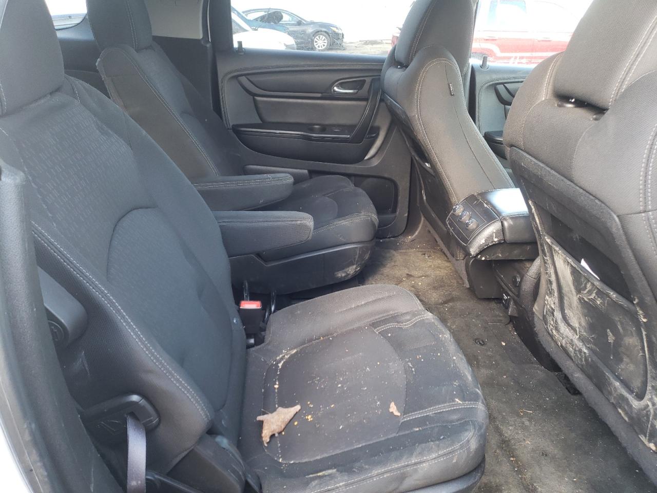 Photo 6 from auction – 2015 GMC ACADIA SLE with VIN 1GKKVPKD8FJ142946