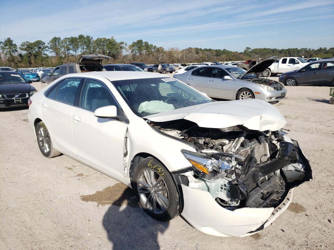 TOYOTA CAMRY LE 2015 with VIN 4T1BF1FK0FU073579 - Photo from auction