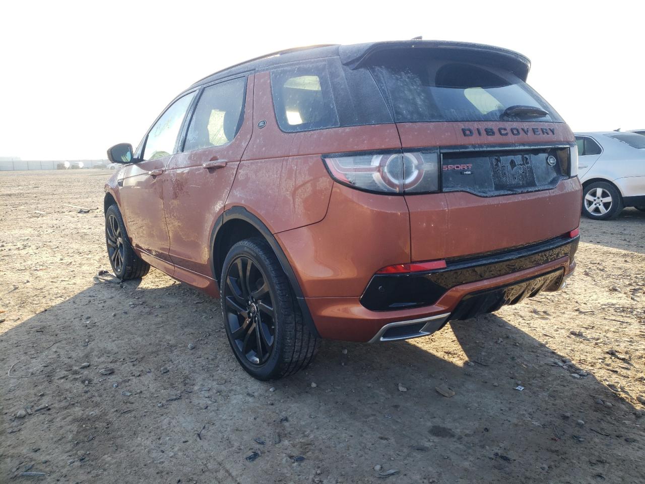 Photo 3 from auction – 2018 LAND ROVER DISCOVERY with VIN SALCT2SX5JH733618