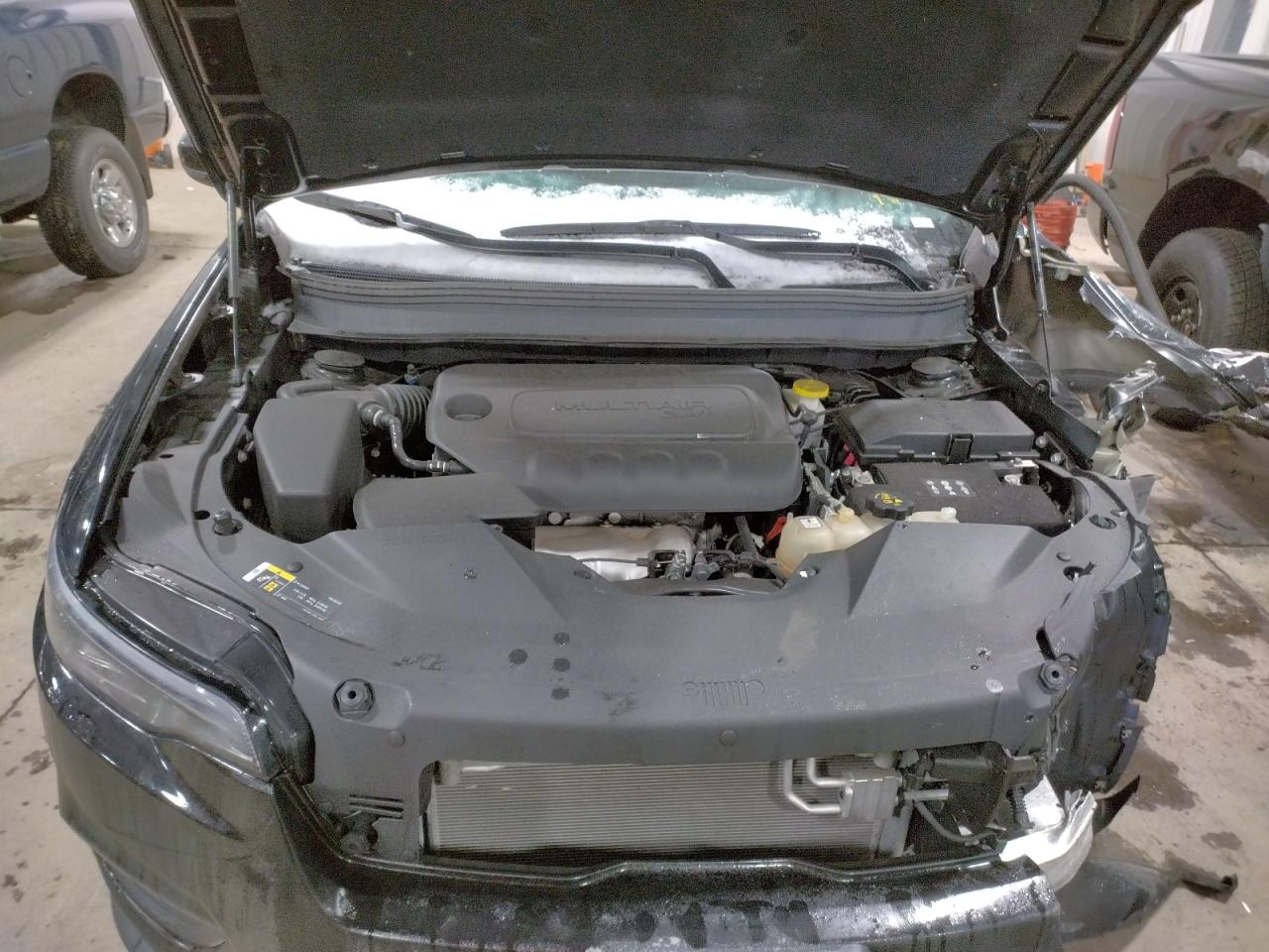 Photo 7 from auction – 2019 JEEP CHEROKEE L with VIN 1C4PJMLB1KD363144