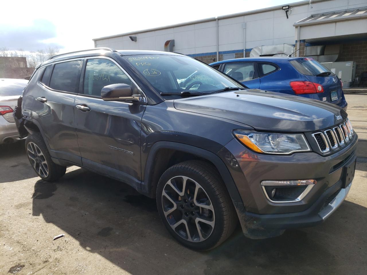 JEEP COMPASS LI 2018 with VIN 3C4NJDCB1JT343136 - Photo from auction