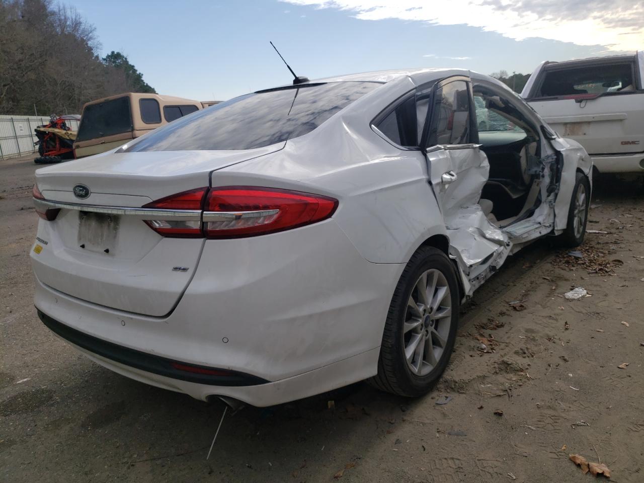 Photo 4 from auction – 2017 FORD FUSION SE with VIN 3FA6P0H77HR392922