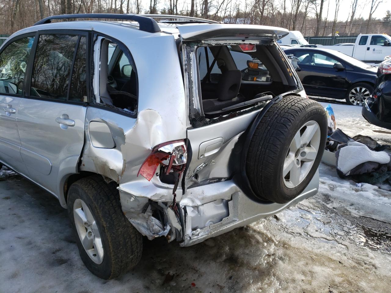 Photo 9 from auction – 2004 TOYOTA RAV4 with VIN JTEHD20V446012097