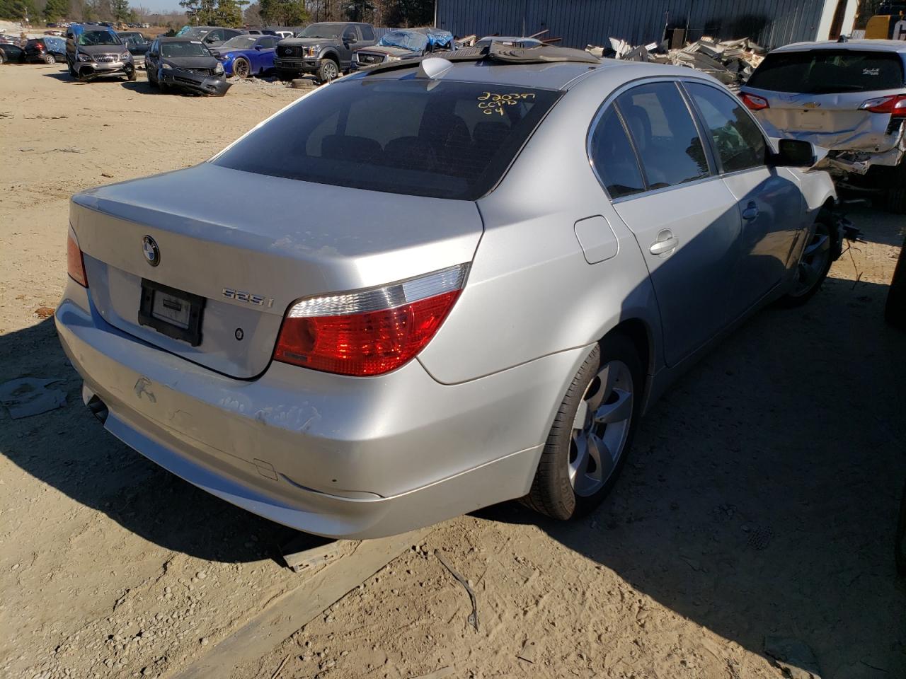 Photo 4 from auction – 2007 BMW 525 I with VIN WBANE535X7CK92175