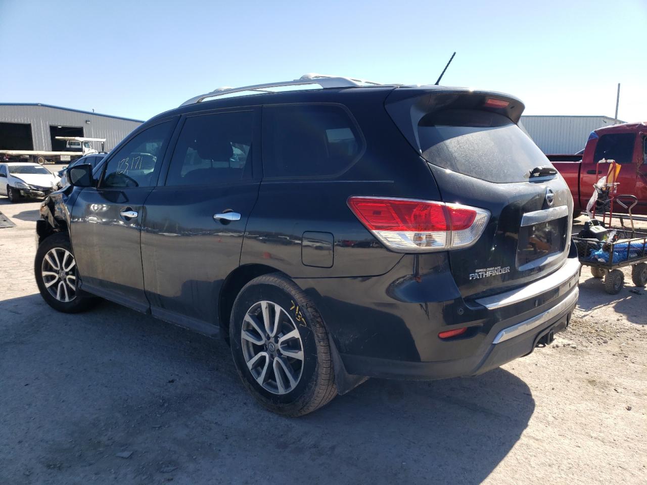 Photo 3 from auction – 2014 NISSAN PATHFINDER with VIN 5N1AR2MN6EC624835