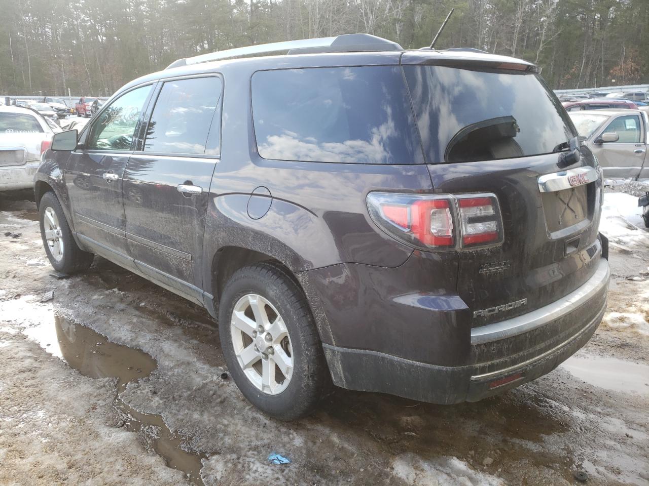 Photo 3 from auction – 2015 GMC ACADIA SLE with VIN 1GKKVNED8FJ229844