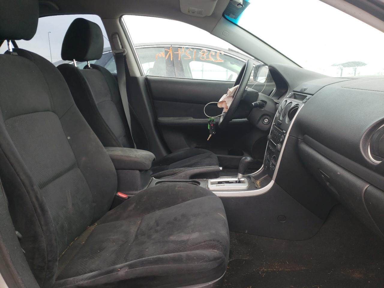 Photo 5 from auction – 2008 MAZDA 6 I with VIN 1YVHP80C785M23917