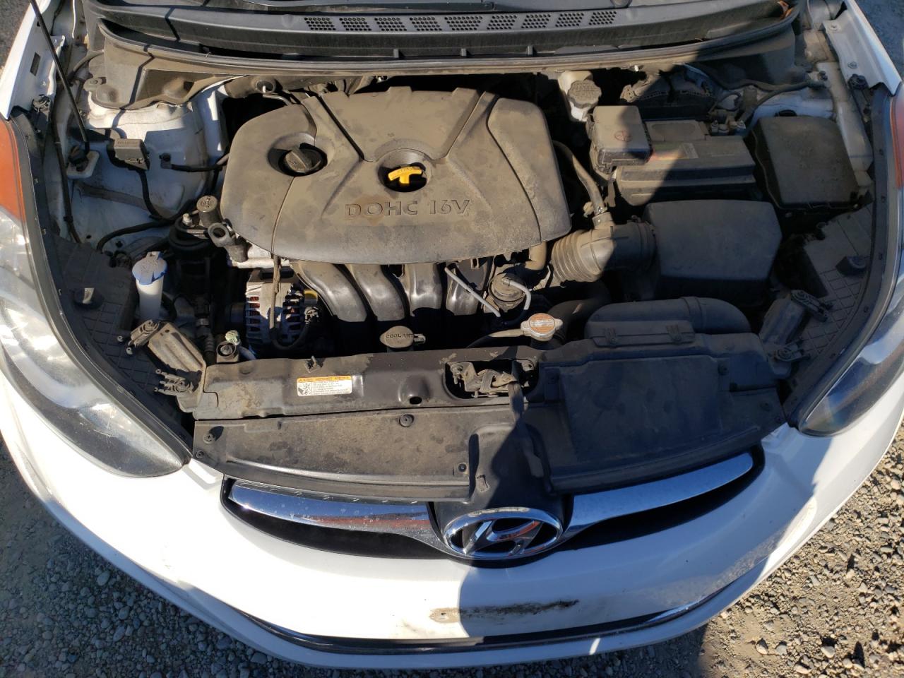 Photo 7 from auction – 2012 HYUNDAI ELANTRA GL with VIN 5NPDH4AE6CH142310