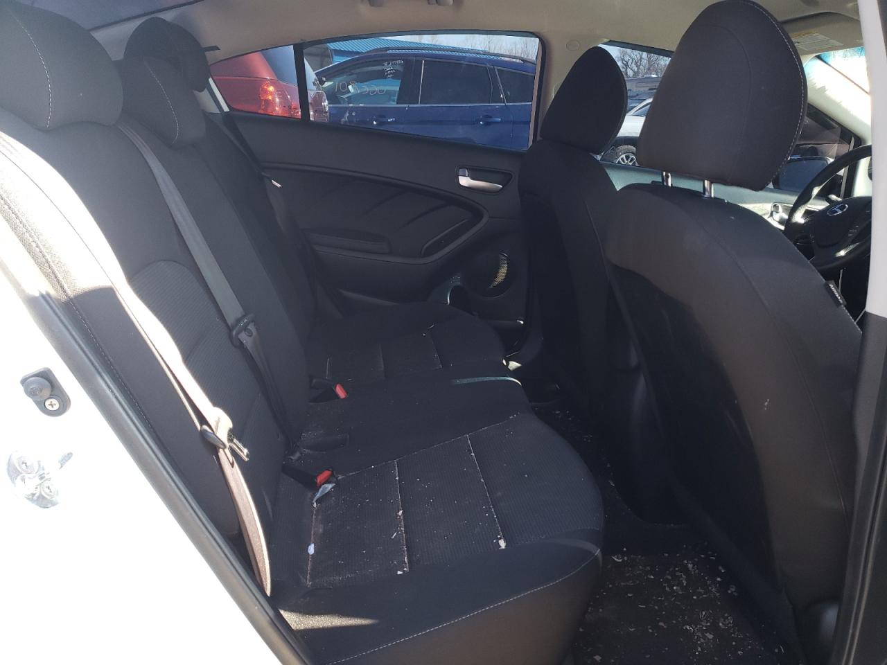 Photo 6 from auction – 2018 KIA FORTE LX with VIN 3KPFK4A71JE244241