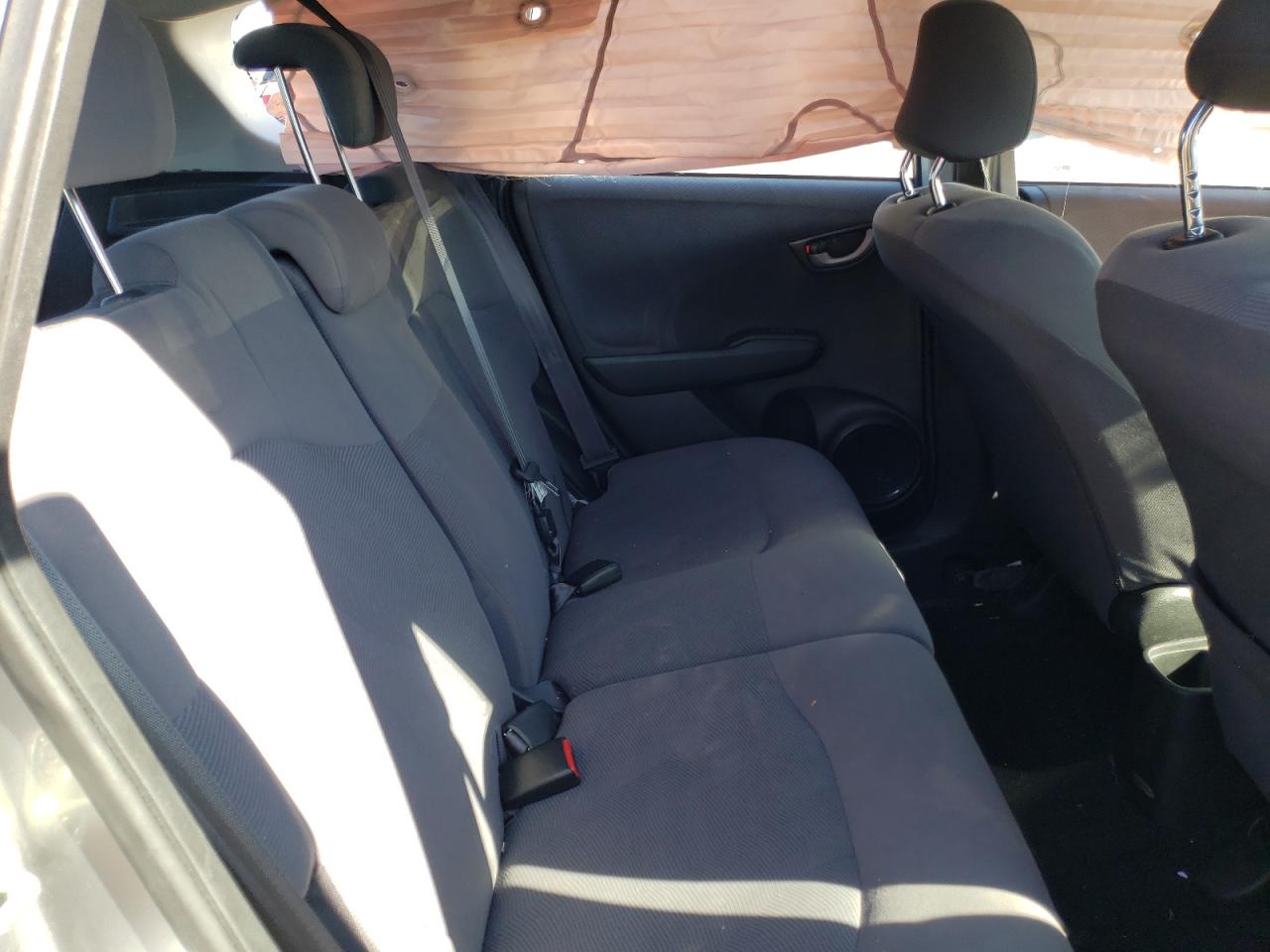 Photo 6 from auction – 2010 HONDA FIT with VIN JHMGE8H25AC035149