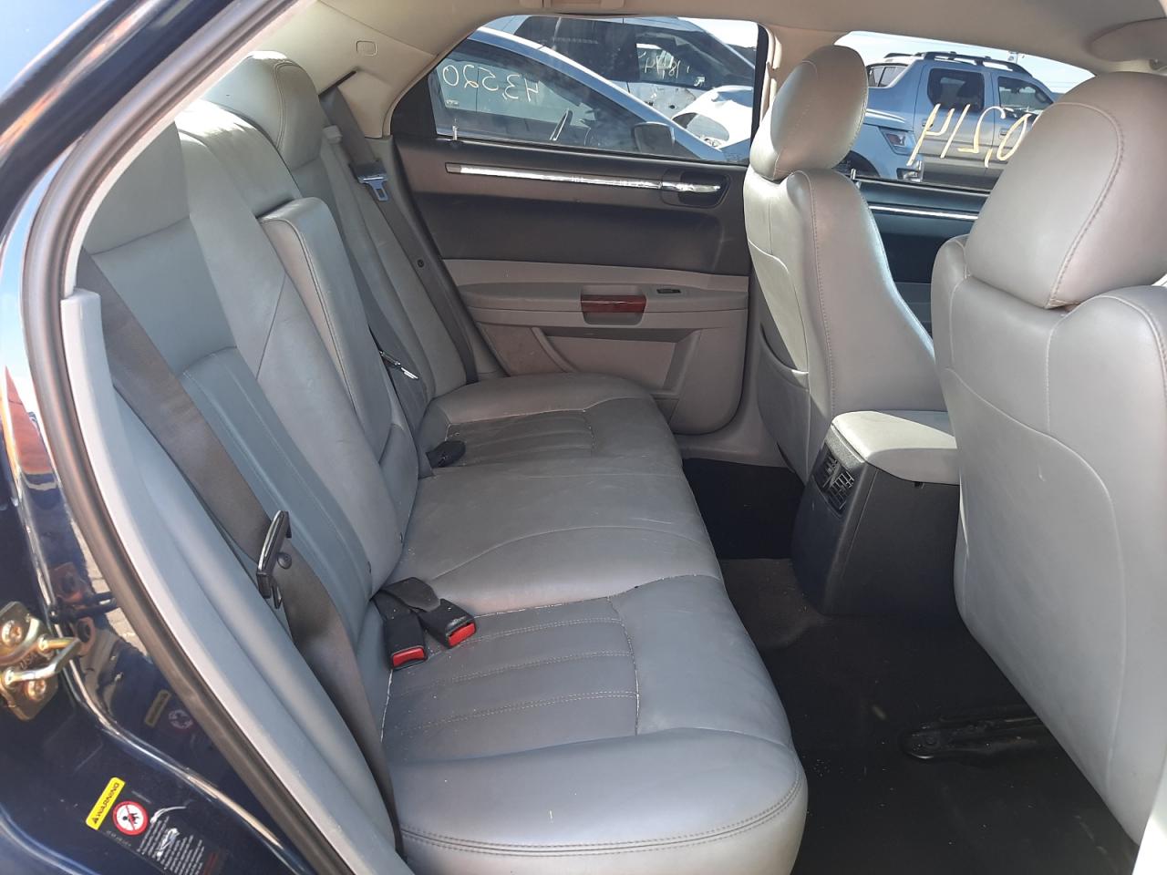 Photo 6 from auction – 2006 CHRYSLER 300C with VIN 2C3LA63H86H103688