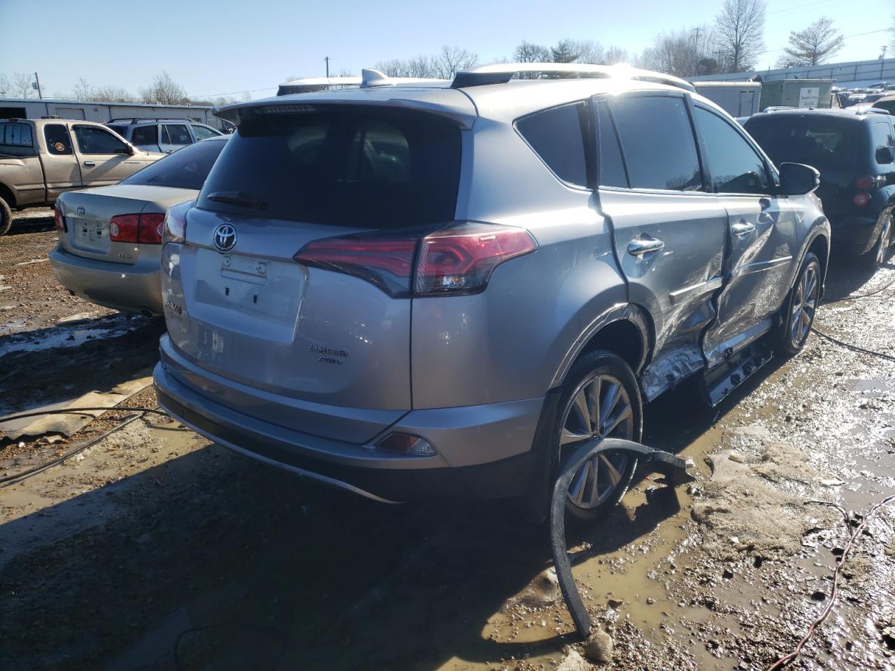 Photo 4 from auction – 2016 TOYOTA RAV4 LIMIT with VIN 2T3DFREV3GW466844