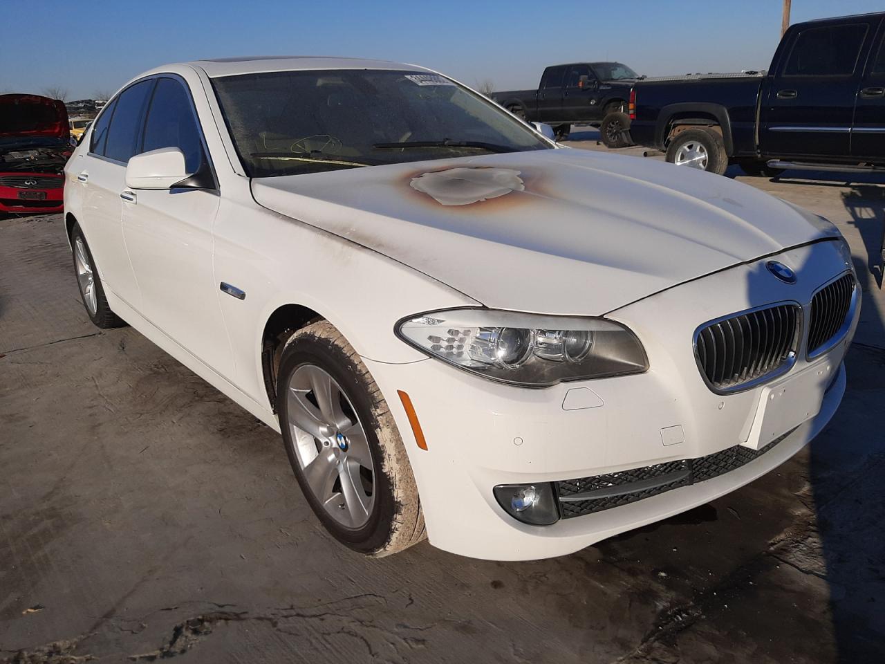 BMW 528 I 2012 with VIN WBAXG5C55CDX03215 - Photo from auction
