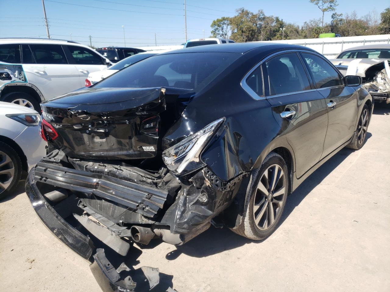 Photo 4 from auction – 2017 NISSAN ALTIMA 2.5 with VIN 1N4AL3AP6HC480408