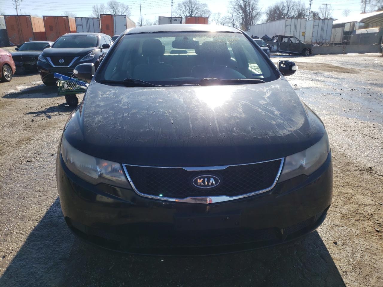 Photo 9 from auction – 2010 KIA FORTE with VIN KNAFU4A27A5247345