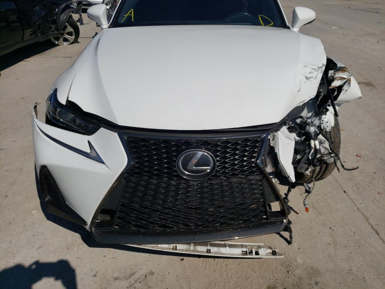 Photo 9 from auction – 2017 LEXUS IS 200T with VIN JTHBA1D26H5040216