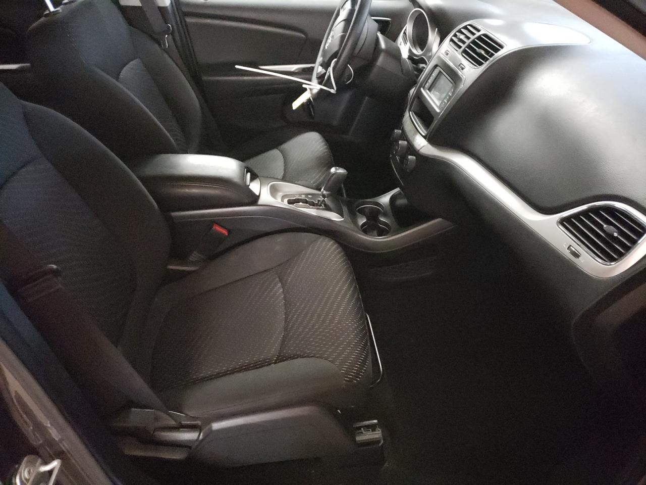 Photo 5 from auction – 2018 DODGE JOURNEY SE with VIN 3C4PDCAB0JT443211