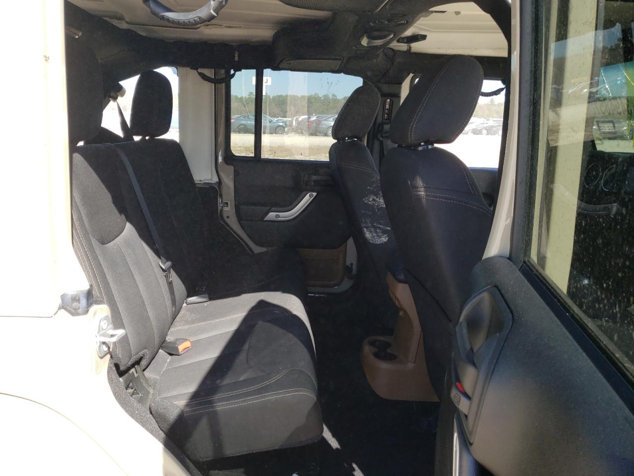 Photo 6 from auction – 2017 JEEP WRANGLER U with VIN 1C4BJWEG7HL737947