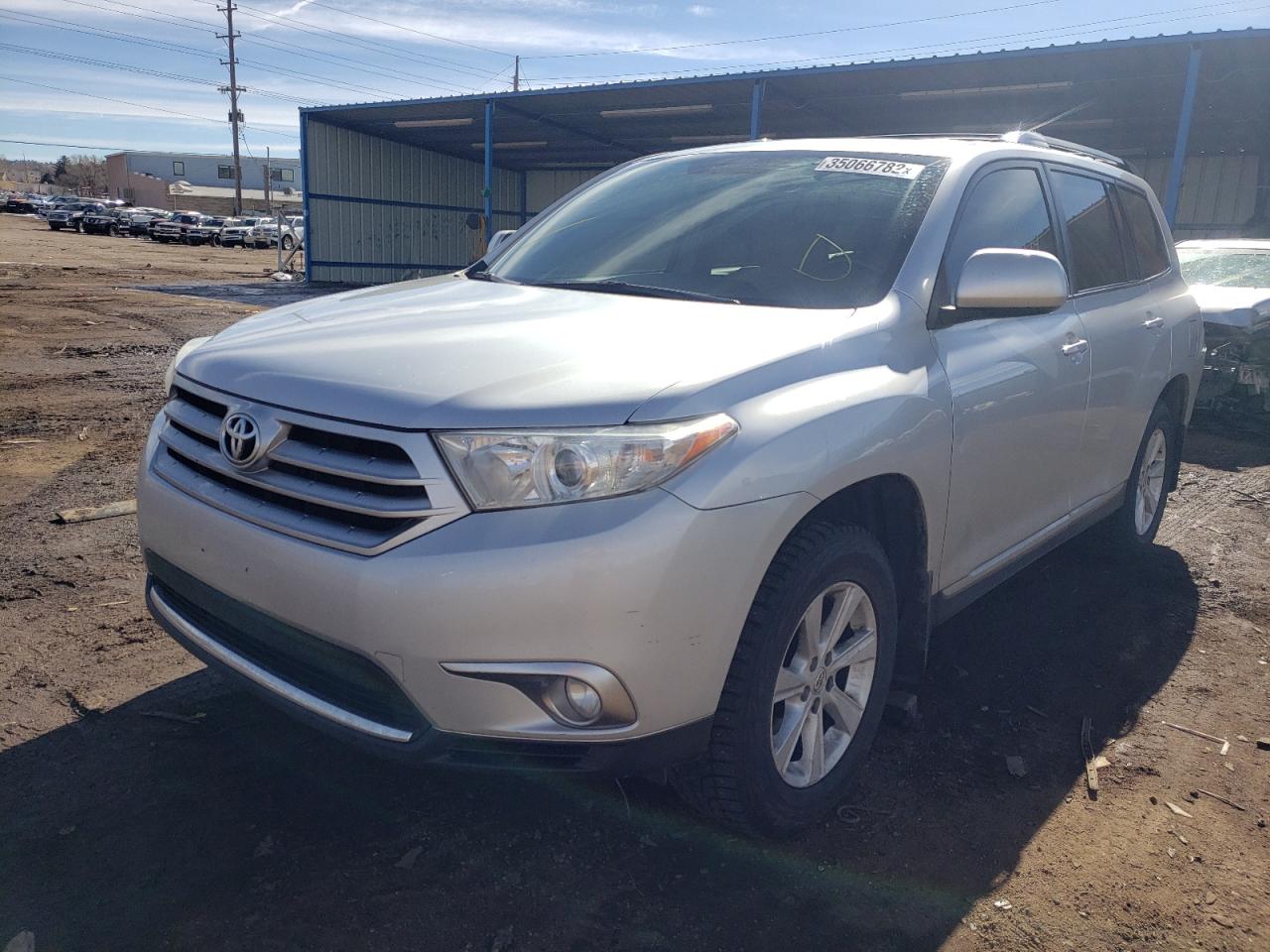 Photo 2 from auction – 2012 TOYOTA HIGHLANDER with VIN 5TDZK3EH7CS064779