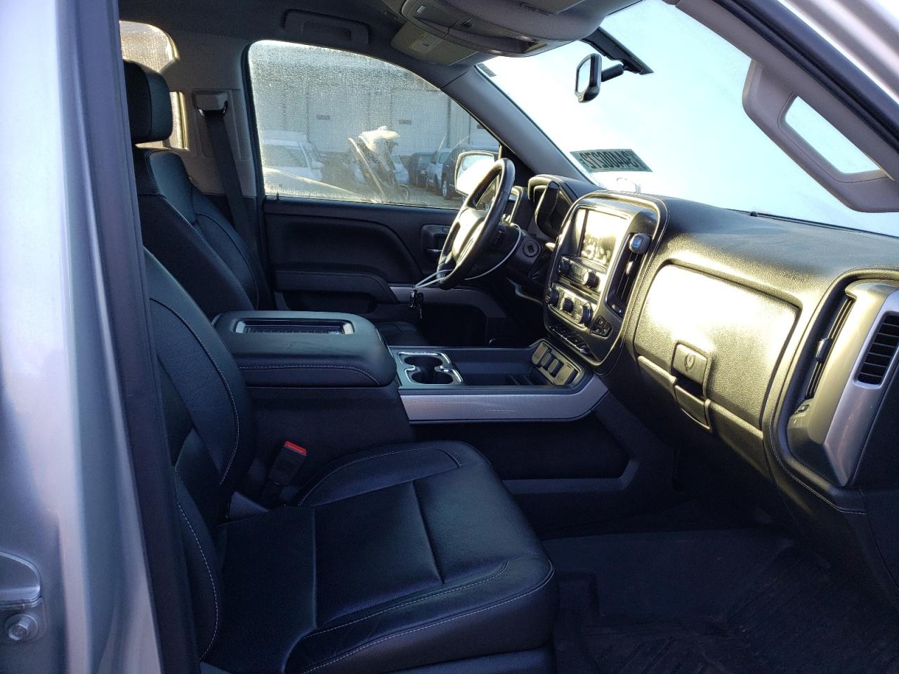 Photo 5 from auction – 2018 CHEVROLET SILVERADO with VIN 3GCUKSEC2JG349538