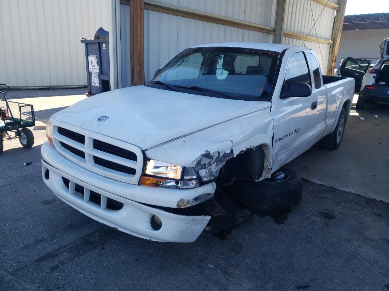 Photo 2 from auction – 2000 DODGE DAKOTA with VIN 1B7GL22Z9YS524275