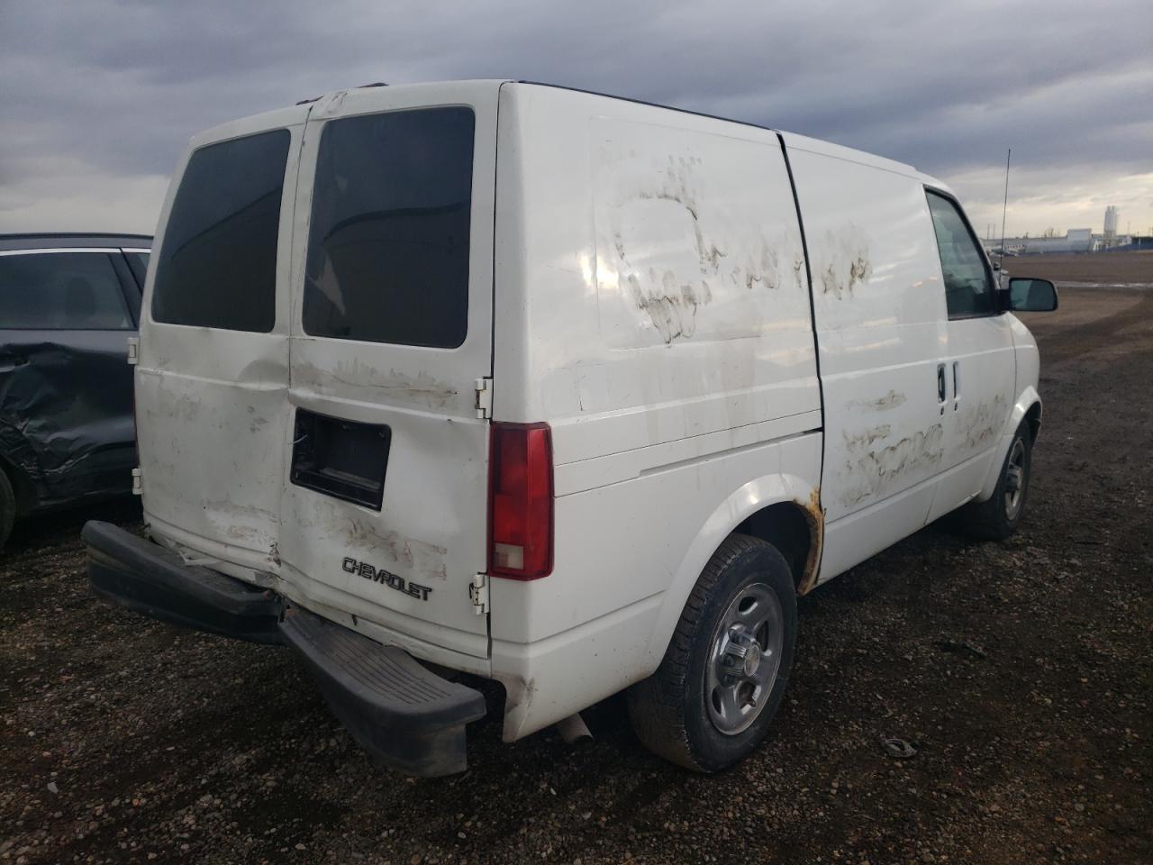 Photo 4 from auction – 2003 CHEVROLET ASTRO with VIN 1GCDM19X13B110351