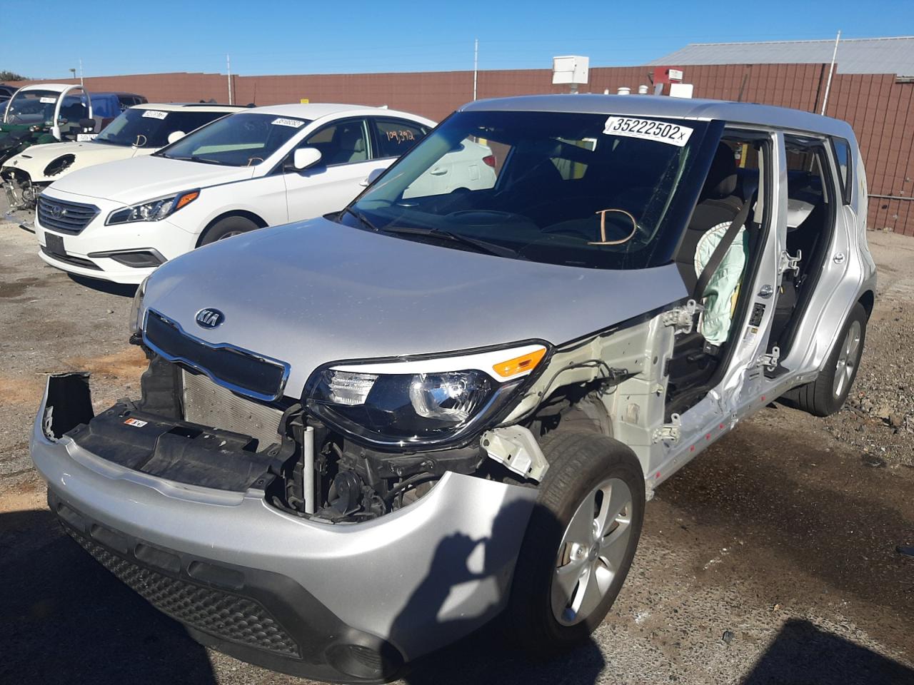 Photo 2 from auction – 2016 KIA SOUL with VIN KNDJN2A21G7873484