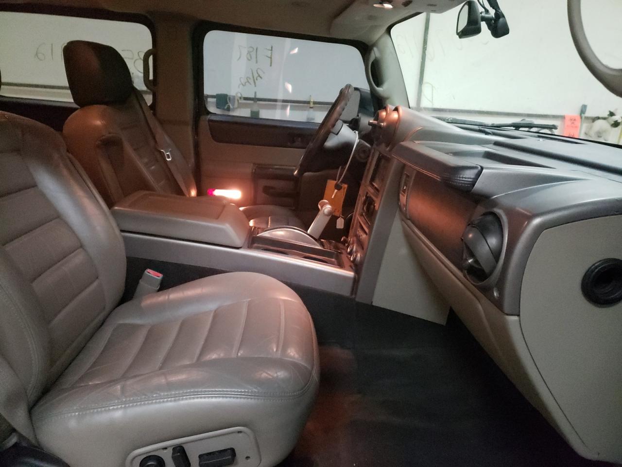 Photo 5 from auction – 2004 HUMMER H2 with VIN 5GRGN23U94H109511