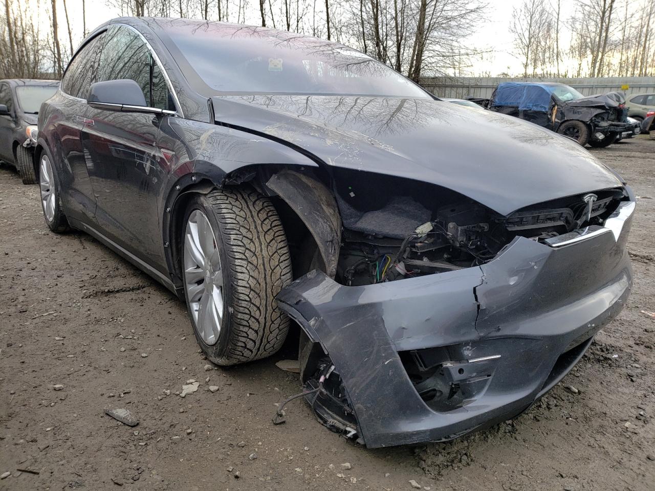 Photo 9 from auction – 2016 TESLA MODEL X with VIN 5YJXCBE46GF010685