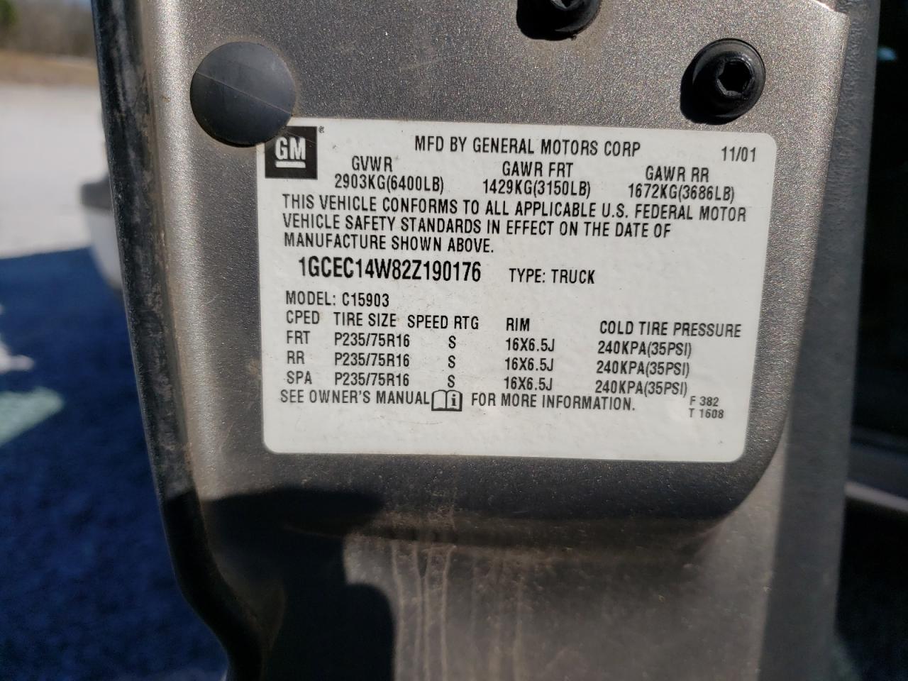 Photo 10 from auction – 2002 CHEVROLET SILVERADO with VIN 1GCEC14W82Z190176