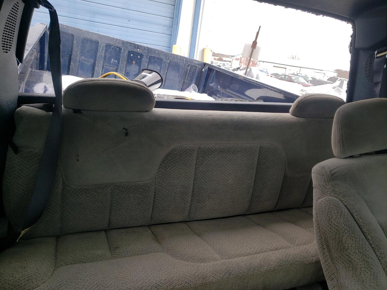 Photo 6 from auction – 1996 GMC SIERRA with VIN 1GDEK19R6TE501260
