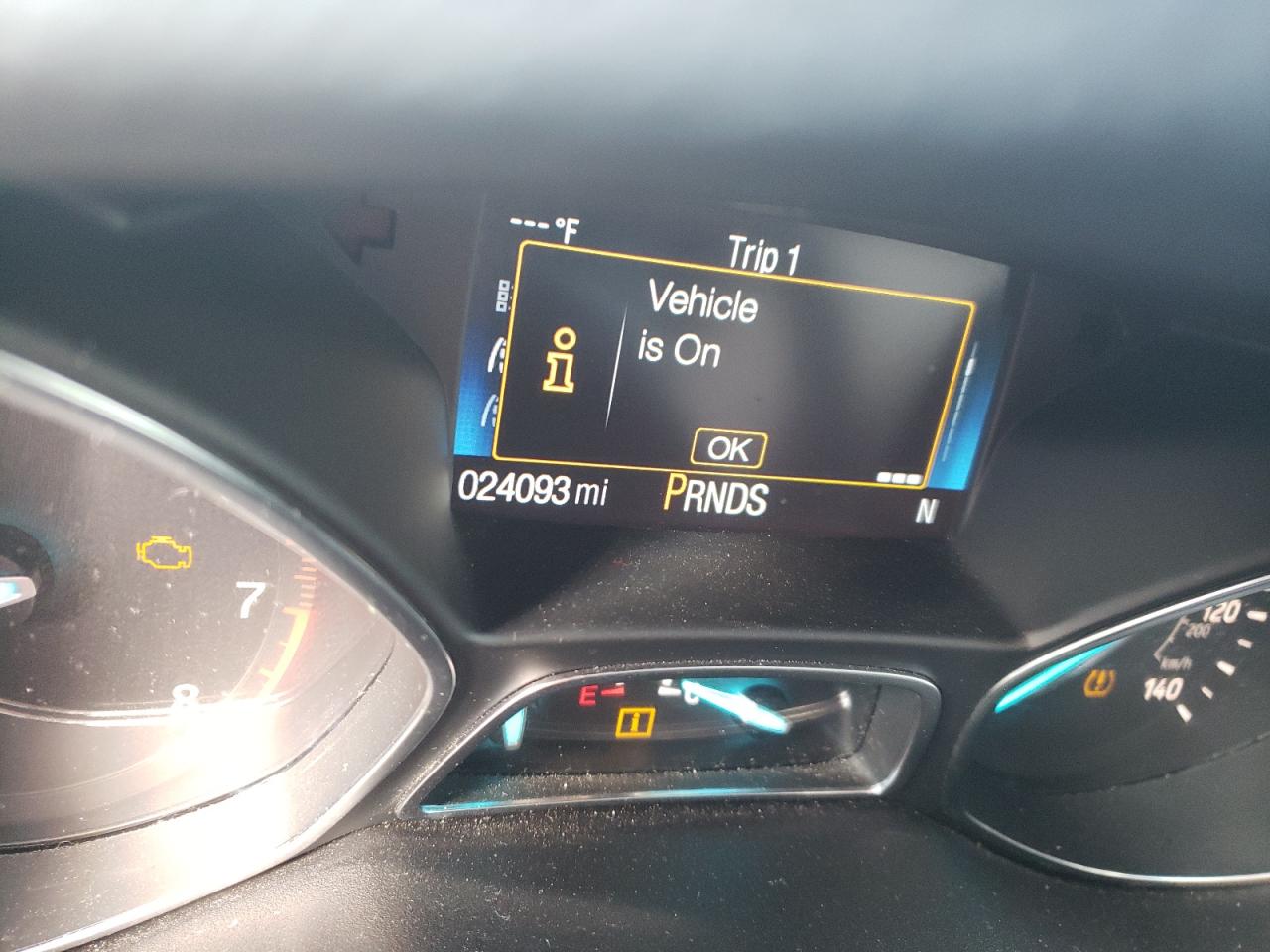Photo 8 from auction – 2018 FORD ESCAPE SEL with VIN 1FMCU9HD2JUC72651