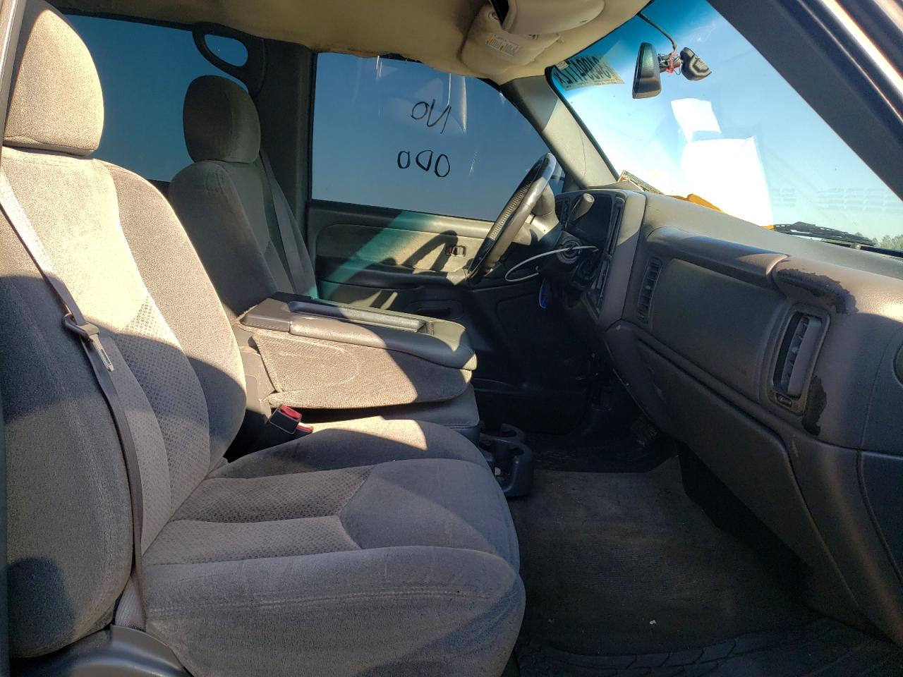 Photo 5 from auction – 2003 CHEVROLET SILVERADO with VIN 1GCGK13U83F125665