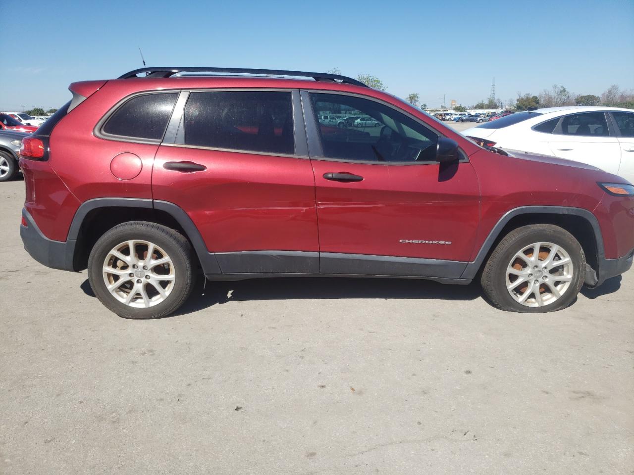 Photo 9 from auction – 2016 JEEP CHEROKEE S with VIN 1C4PJLAB6GW265171