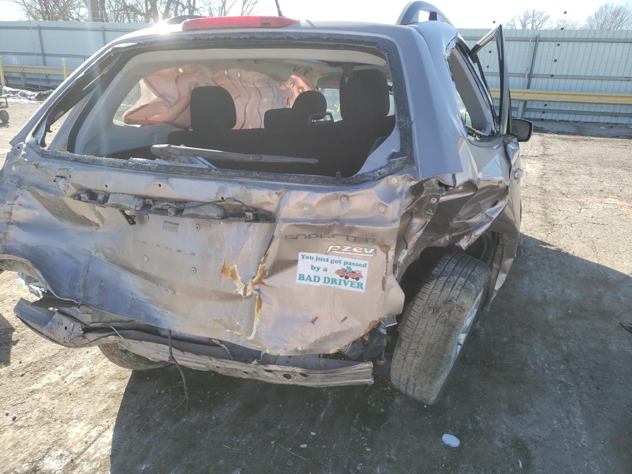 Photo 9 from auction – 2015 SUBARU FORESTER 2 with VIN JF2SJADC6FH484283