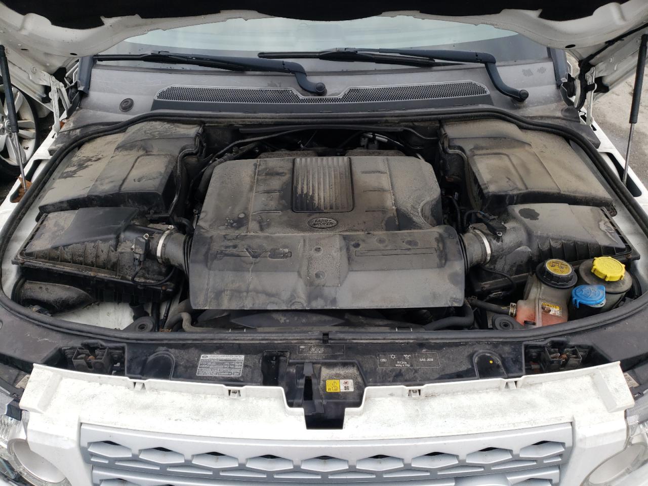 Photo 7 from auction – 2013 LAND ROVER LR4 HSE with VIN SALAG2D47DA677886