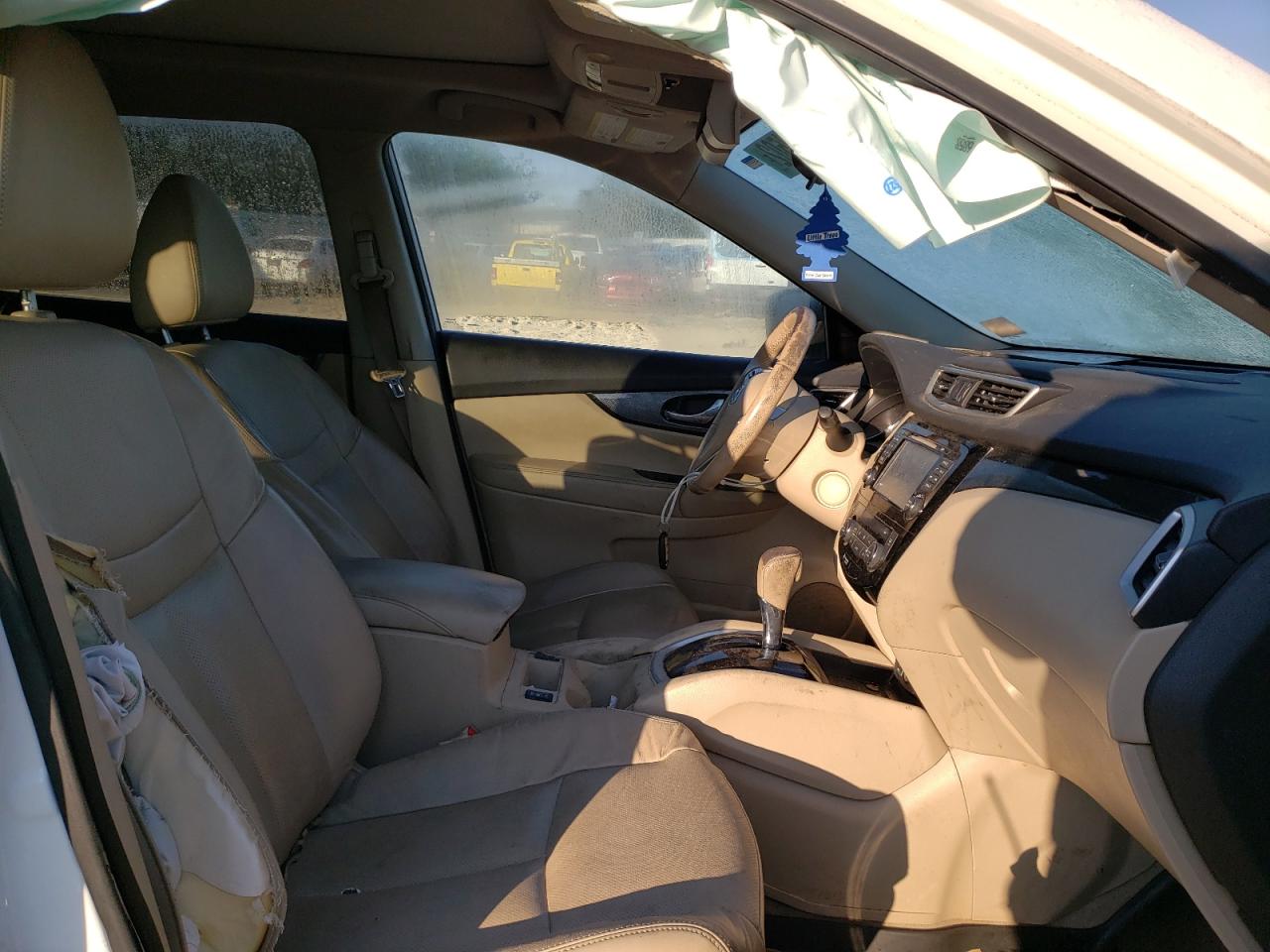Photo 5 from auction – 2015 NISSAN ROGUE S with VIN 5N1AT2MT2FC811345