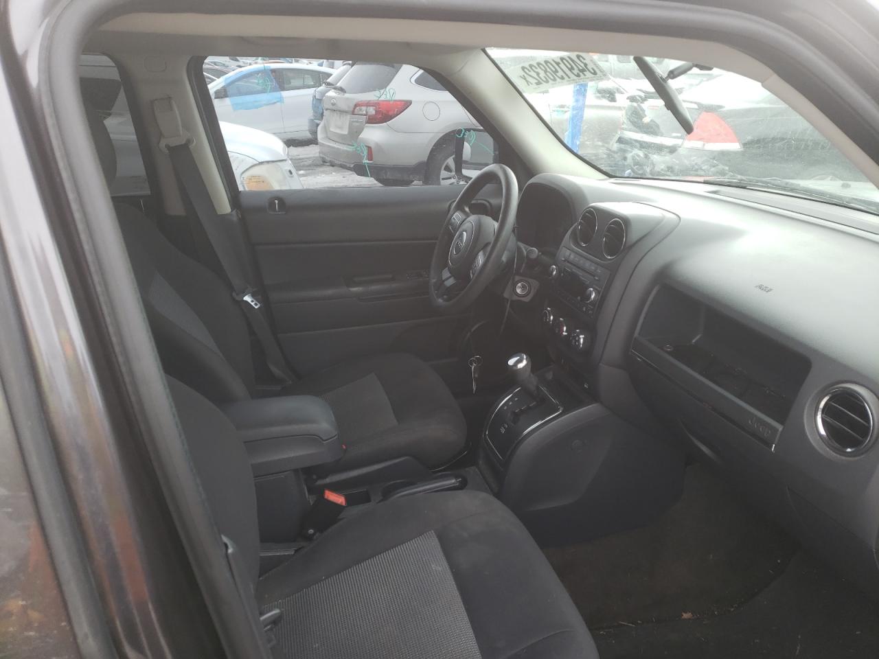 Photo 5 from auction – 2015 JEEP PATRIOT SP with VIN 1C4NJPBA8FD358272
