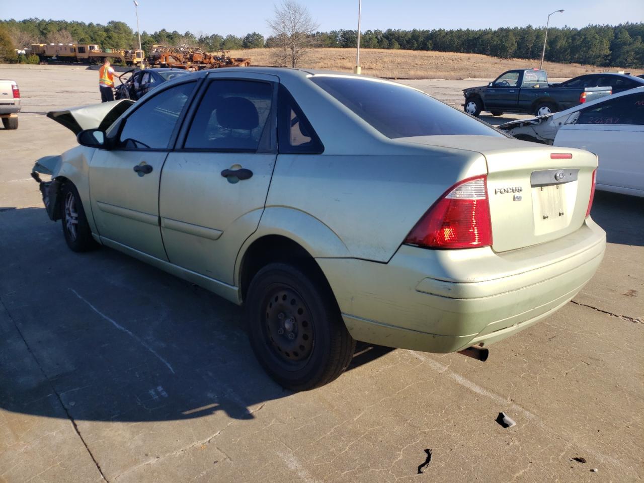 Photo 3 from auction – 2007 FORD FOCUS ZX4 with VIN 1FAFP34N27W309978