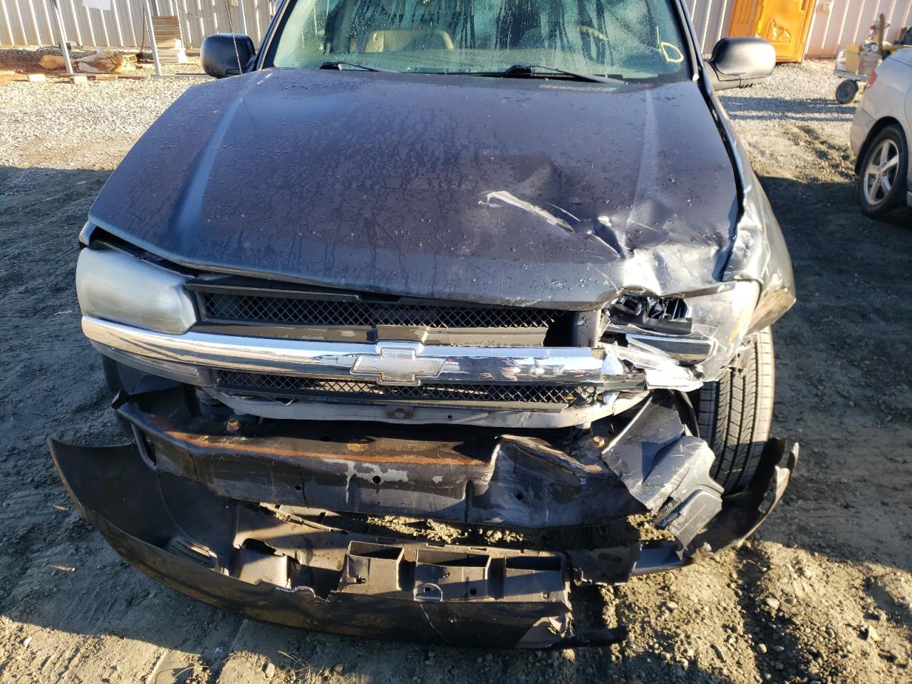 Photo 7 from auction – 2005 CHEVROLET TRAILBLAZE with VIN 1GNDS13S052135867